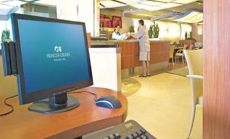 Internetni café in knjižnica
