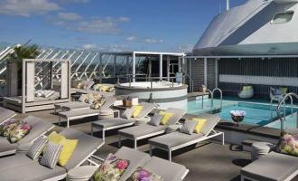 Bar ob bazenu v Retreatu