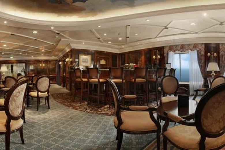 Club Bar